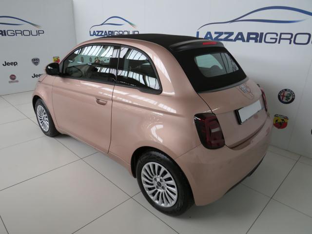 Fiat 500e Cabrio 42 kWh - foto 4 di 4