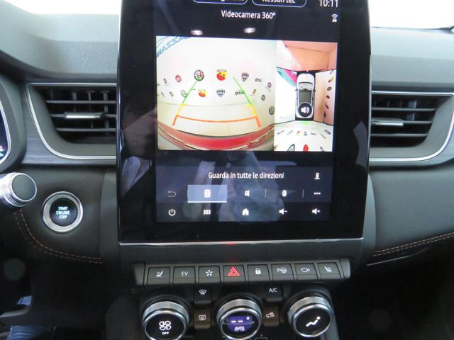 Renault Captur Plug-in Hybrid E-Tech 160 CV Initiale Paris, del 2021, 15.398 km, in vendita a Lodi (LO)