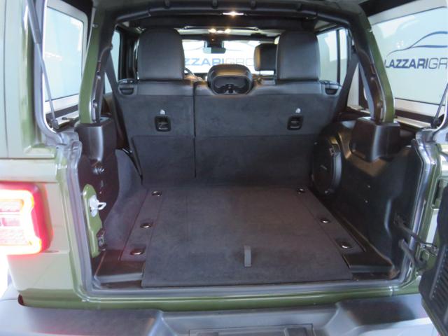 Jeep Wrangler Unlimited 2.0 Turbo Sahara usato a LODI