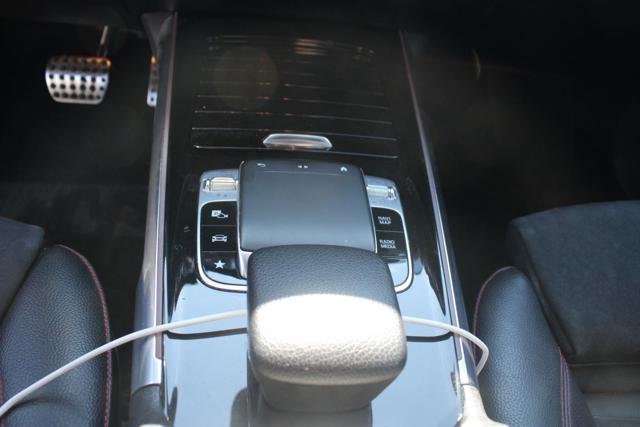 Mercedes-Benz GLB 200 d Automatic Premium usato a LECCE