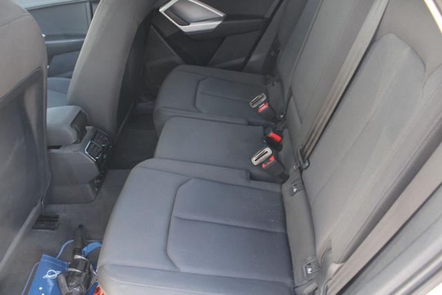 Audi Q3 SPB 35 TDI S tronic S line edition, del 2020, 165.000 km, in vendita a Lecce (LE)