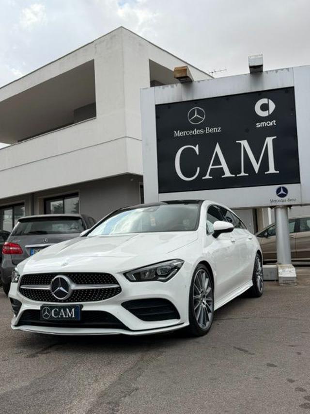 Mercedes-Benz CLA 200 d Shooting Brake Premium - foto 2 di 4