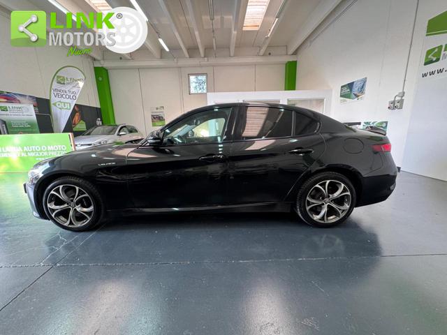 Alfa Romeo Giulia Q4 210 CV VELOCE - foto 2 di 4