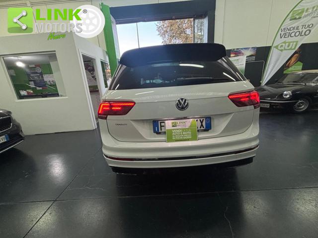 Volkswagen Tiguan II 2.0 R-LINE BiTDI 4Motion - foto 2 di 4