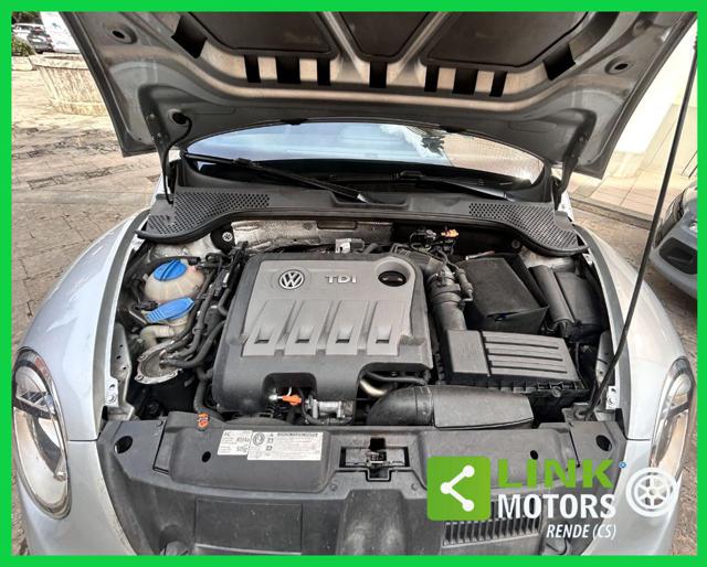 Volkswagen Maggiolino 2.0 TDI DSG Sport, del 2012, 277.000 km, in vendita a Rende (CS)