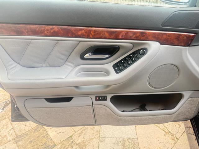 BMW 730 d 24V cat, del 2000, 270.804 km, in vendita a Rende (CS)