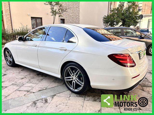 Mercedes-Benz E 220 d Auto Premium Plus - foto 3 di 4