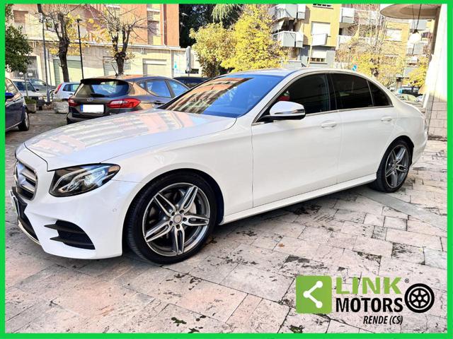 Mercedes-Benz E 220 d Auto Premium Plus - foto 2 di 4