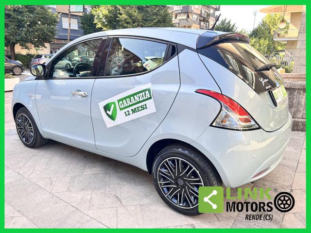 Lancia Ypsilon 1.0 FireFly 5 porte S&S Hybrid EcoChic - foto 3 di 4
