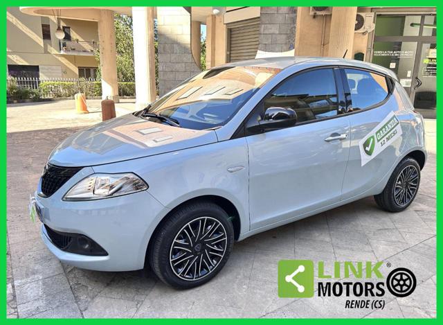 Lancia Ypsilon 1.0 FireFly 5 porte S&S Hybrid EcoChic - foto 2 di 4