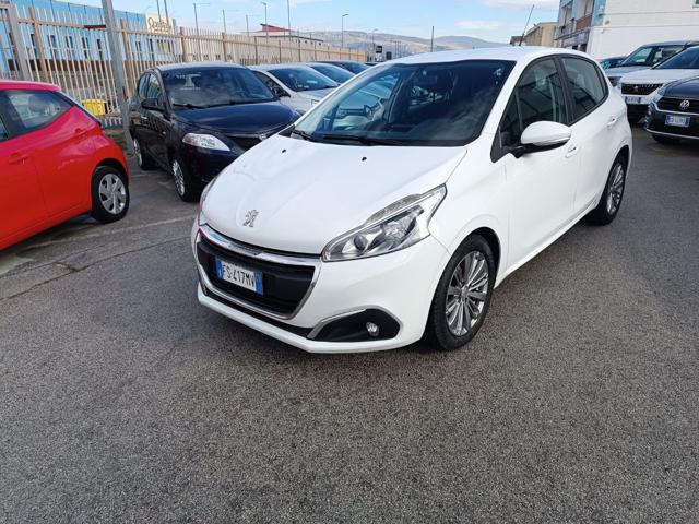 Peugeot 208 1� serie BlueHDi 75 5 porte Touch usato a POTENZA