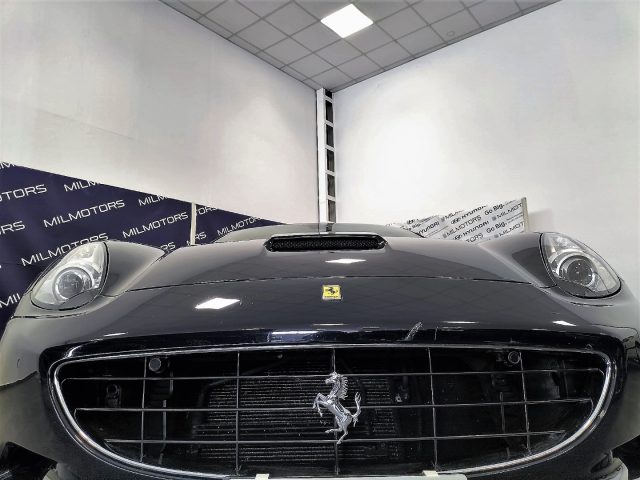Ferrari California DCT, del 2011, 31.575 km, in vendita a Messina (ME)