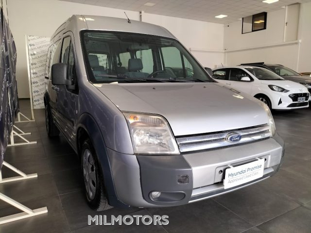 Ford Tourneo Connect 200S 1.8 TDCi/110CV PC GLX - foto 3 di 4
