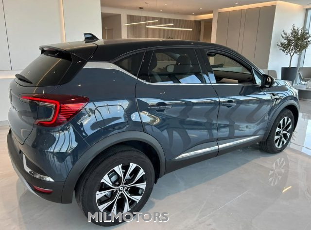 Renault Captur TCe 90 CV Techno - foto 2 di 4