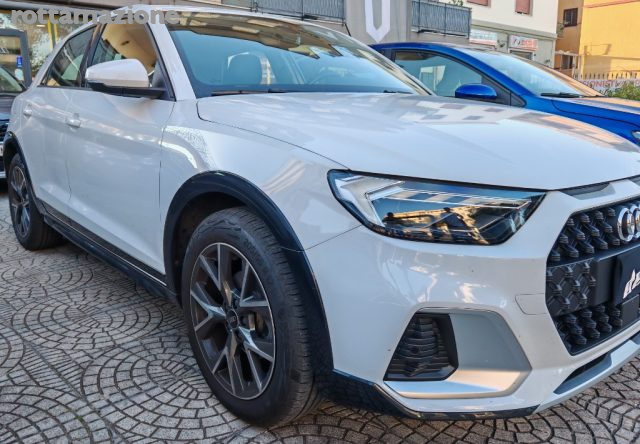 Audi A1 A1 citycarver 35 TFSI Admired - foto 3 di 4