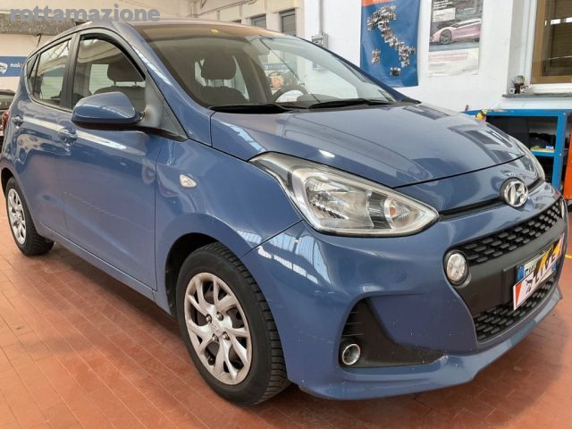 Hyundai i10 1.0 MPI Style - foto 2 di 4