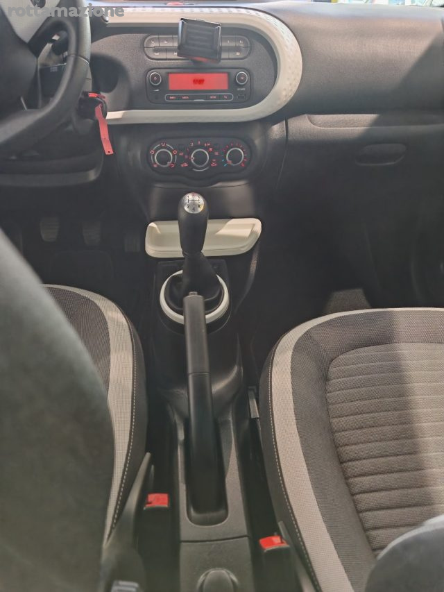 Renault Twingo SCe Live - foto 4 di 4