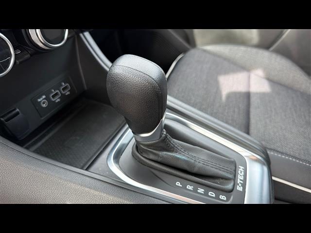 Renault Captur 1.6 E-Tech full hybrid Techno Auto 145cv - foto 4 di 4