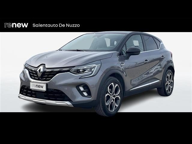 Renault Captur 1.3 mild hybrid 140cv Techno usato a LECCE