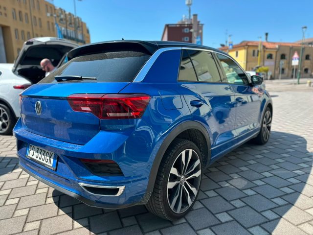 Volkswagen T-Roc 1.5 TSI DSG BlueMotion Technology R-Line - foto 3 di 4