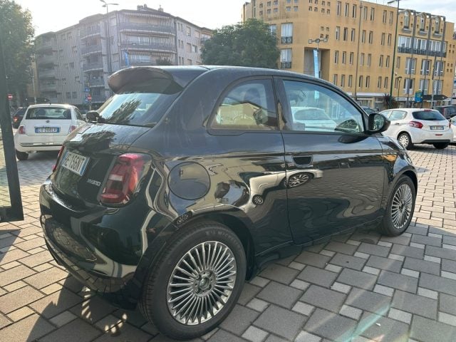 Fiat 500 1.0 hybrid Icon - foto 4 di 4