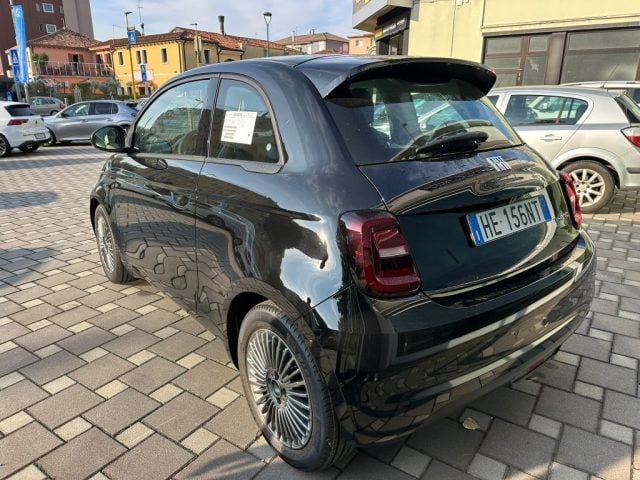 Fiat 500 1.0 hybrid Icon - foto 2 di 4