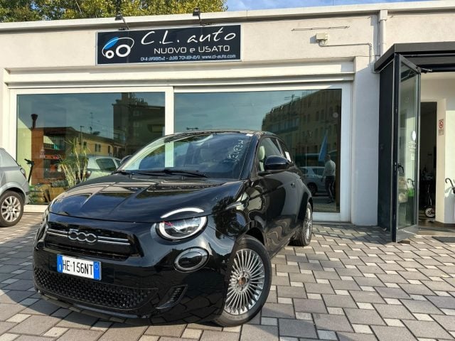 Fiat 500 1.0 hybrid Icon, del 2026, 10 km, in vendita a Venezia (VE)