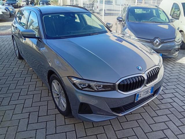 BMW 320 e Touring usato a SOLARO