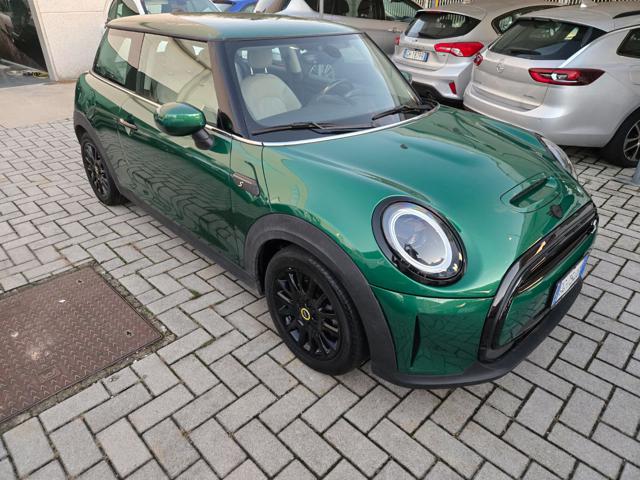 MINI Cooper SE Classic - foto 3 di 4