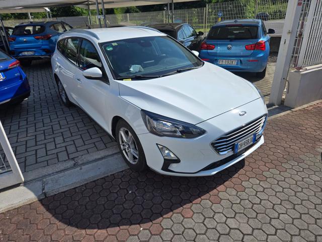 Ford Focus 1.0 EcoBoost Hybrid 125 CV SW Active - foto 2 di 4