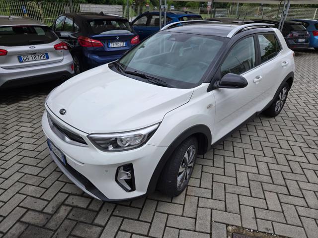 Kia Stonic 1.0 T-GDi 100 CV MHEV iMT Style - foto 2 di 4