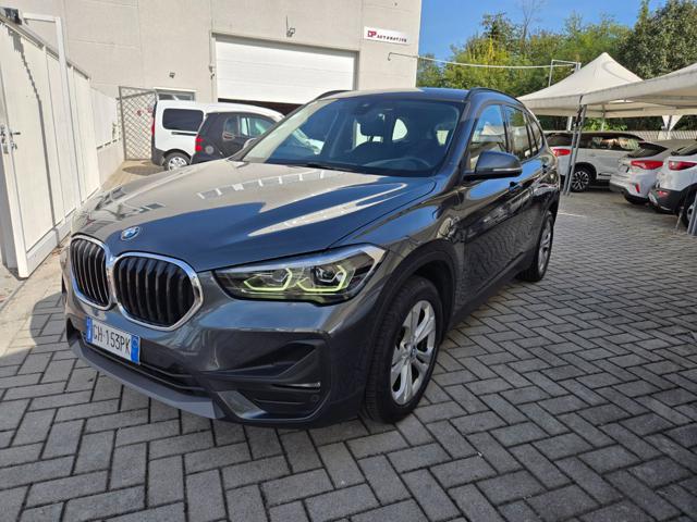 BMW X1 xDrive25e Business Advantage - foto 2 di 4