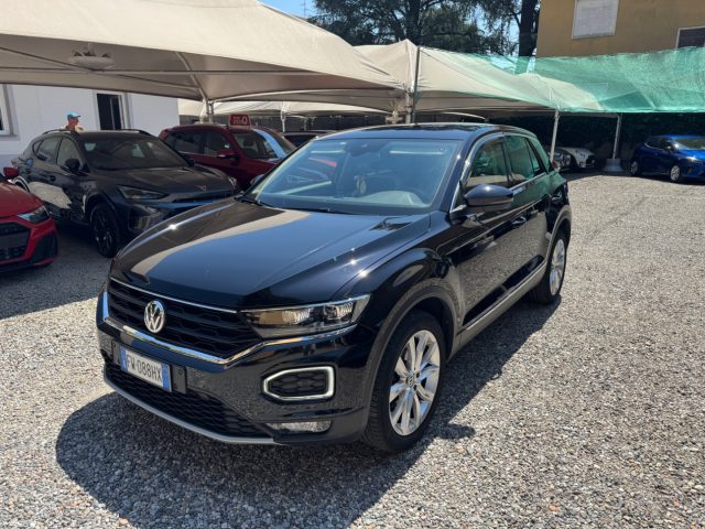 Volkswagen T-Roc 1.5 TSI ACT Style BlueMotion Technology usato a CASTIGLIONE OLONA
