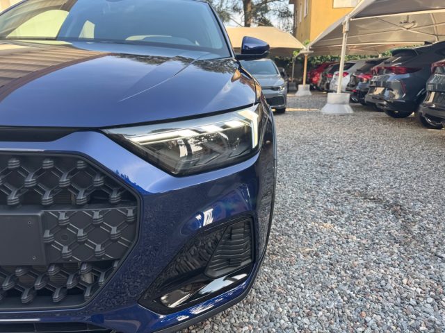 Audi A1 allstreet 30 TFSI S tronic S LINE - foto 3 di 4