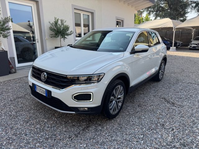Volkswagen T-Roc 1.5 TSI ACT DSG Style BlueMotion Technology usato a CASTIGLIONE OLONA