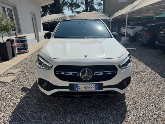 Mercedes-Benz GLA 200 d Automatic 4Matic Sport - foto 2 di 30