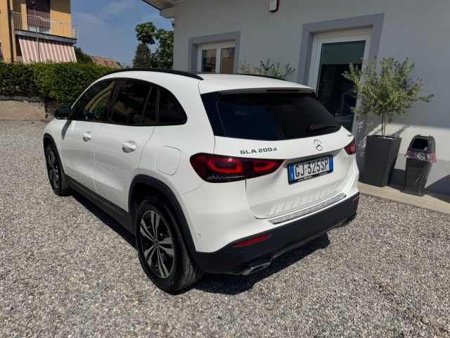 Mercedes-Benz GLA 200 d Automatic 4Matic Sport - foto 4 di 30
