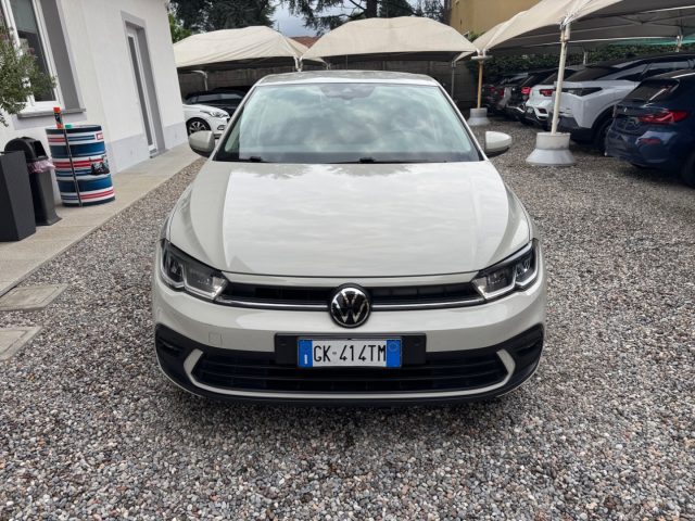 Volkswagen Polo 1.0 Life - foto 2 di 28