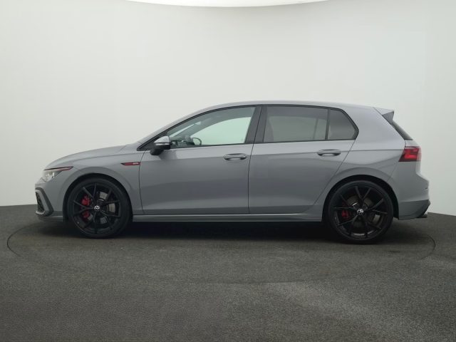 Volkswagen Golf 2.0 TSI DSG GTI - foto 2 di 4
