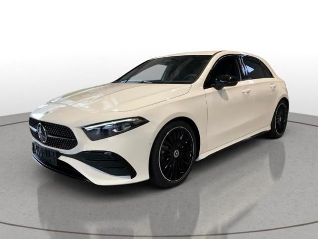 Mercedes-Benz A 180 Automatic AMG Line Premium, del 2025, 9.700 km, in vendita a Castiglione Olona (VA)