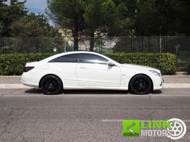 Mercedes-Benz E 220 CDI Coupé Avantgarde - foto 3 di 4