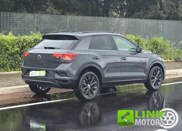 Volkswagen T-Roc 2.0 TDI SCR Advanced Black pack - foto 2 di 4
