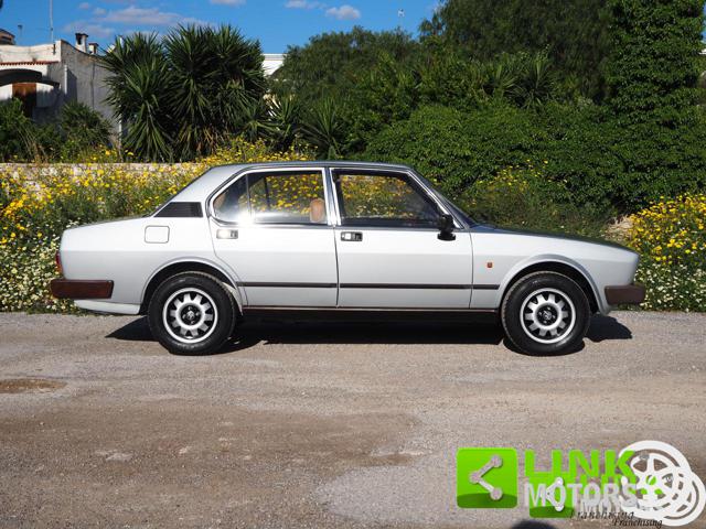 Alfa Romeo Alfetta 2.0 Quadrifoglio Oro - foto 3 di 4