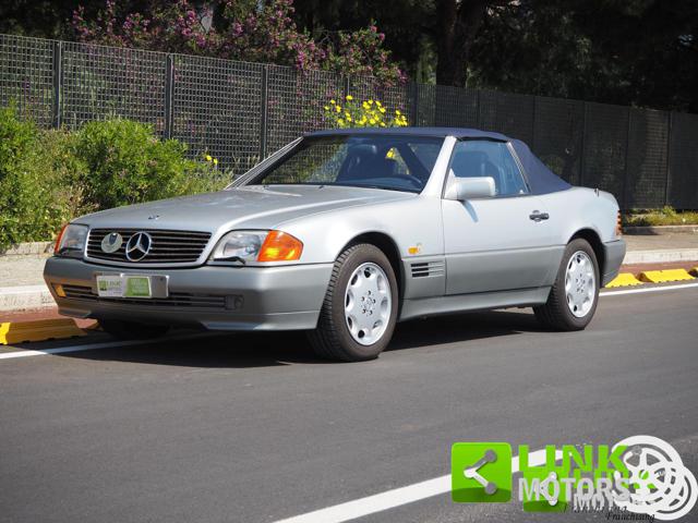 Mercedes-Benz SL 300 R129 d'epoca a BARI