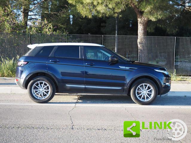 Land Rover Range Rover Evoque 2.2 TD4 5p. Prestige - foto 4 di 4