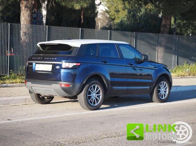 Land Rover Range Rover Evoque 2.2 TD4 5p. Prestige - foto 2 di 4
