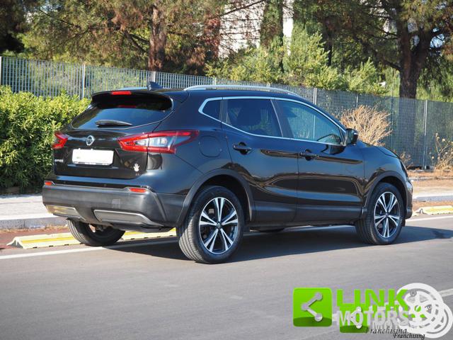 Nissan Qashqai 1.5 dci N-Connecta - foto 2 di 4