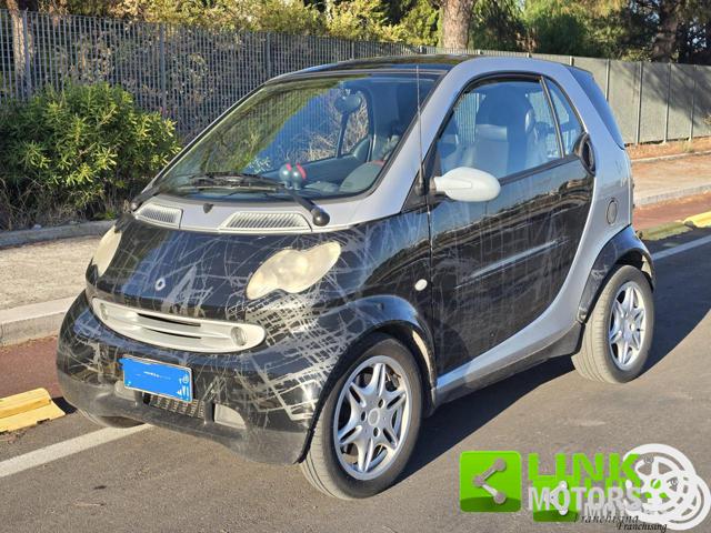 smart forTwo 700 city-coupé pure (45 kW), del 2003, 1.000 km, in vendita a Bari (BA)