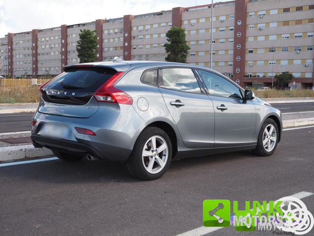 Volvo V40 D2 Geartronic Business - foto 2 di 4