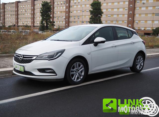 Opel Astra 1.6 CDTi 110CV Start&Stop 5 porte Business, del 2016, 126.000 km, in vendita a Bari (BA)
